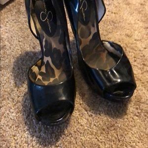 Jessica Simpson heels black with leopard on sole